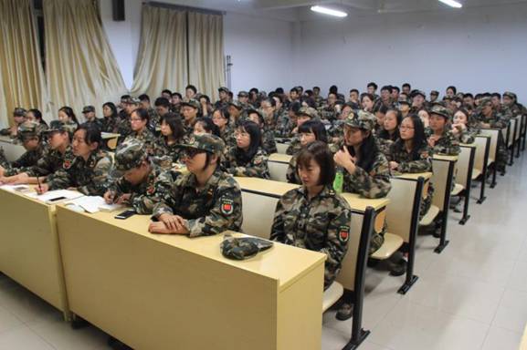 说明: D:\2017级新生\新闻\微信图片_20170922143139.jpg