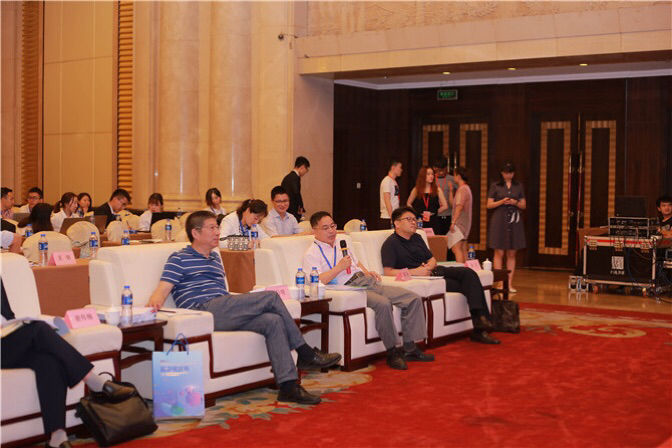 //ss2.meipian.me/users/37164535/a233af6293f044f197d667b8ccc9a240.jpg-mobile